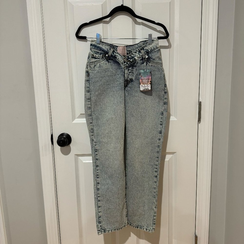 NWT Revice Viper Up All Night V Front Straight Jean - Size 25 / Zero